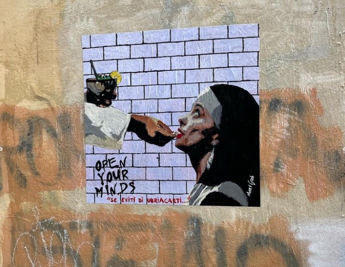 Giorgia Meloni vestita da suora, “Se non ti ubriachi…”: l’opera-provocazione di Harry Greb