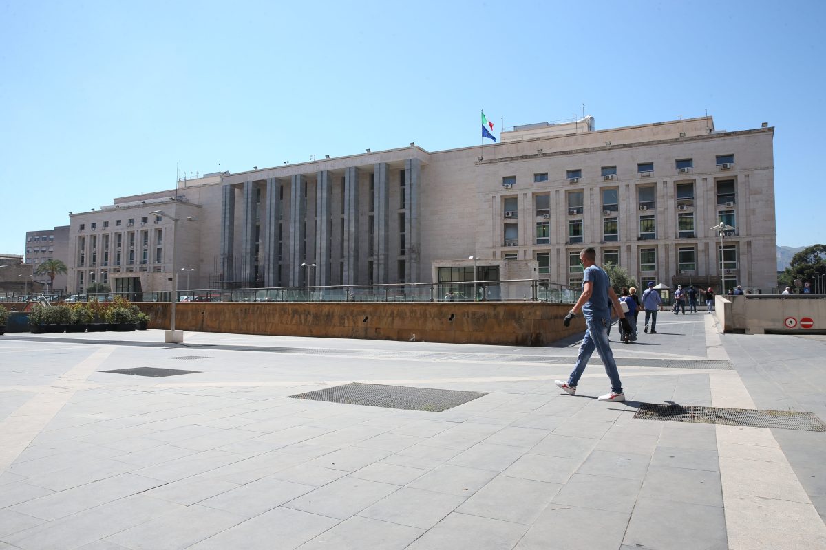 Maxi inchiesta sugli appalti truccati in Sicilia, i Pm accusano il deputato Dc Pace: “Ha ruolo di organizzatore”