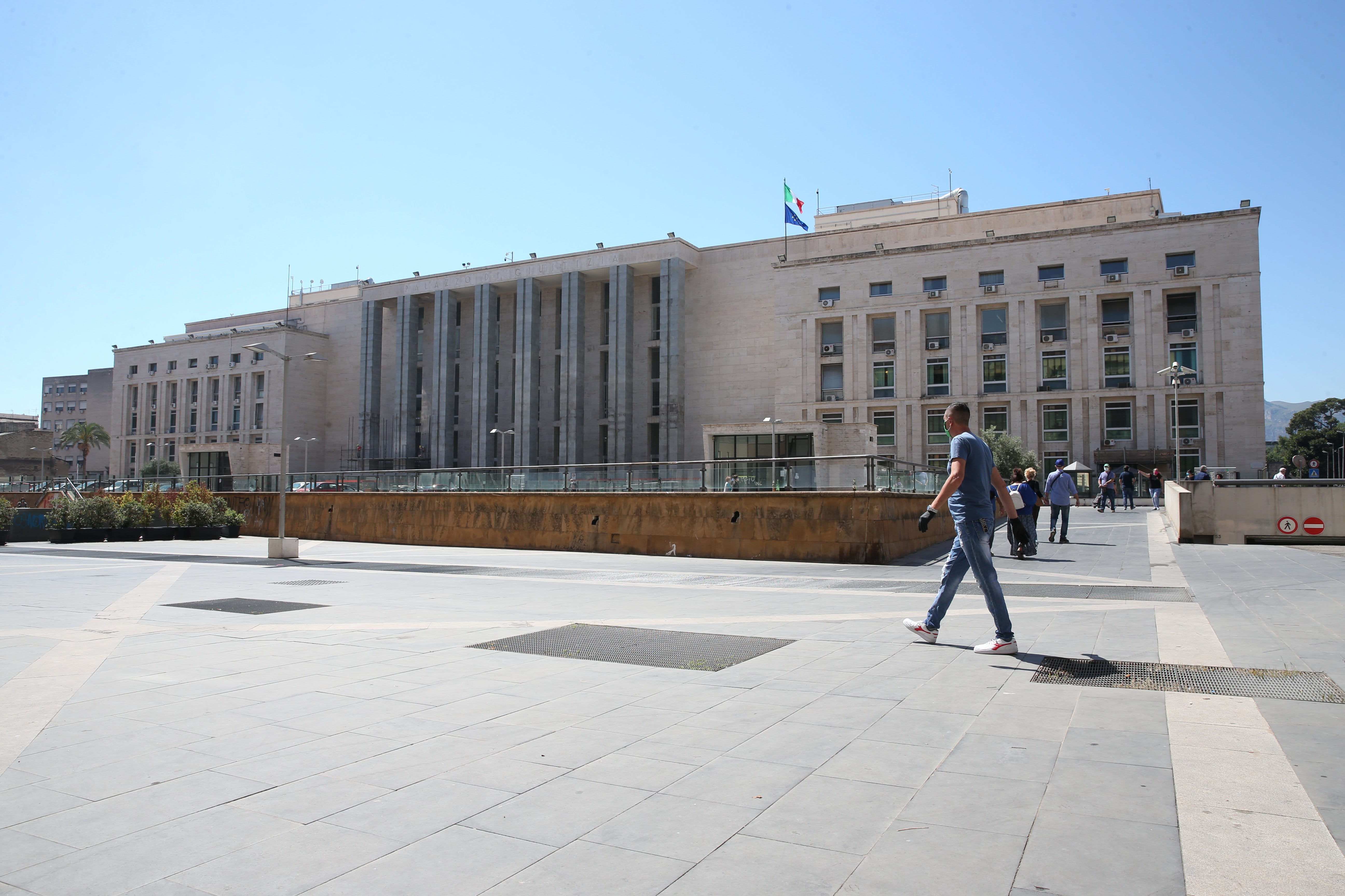 La maxi inchiesta su appalti nella Sanità, al via gli interrogatori dei 18 indagati. Ecco il calendario