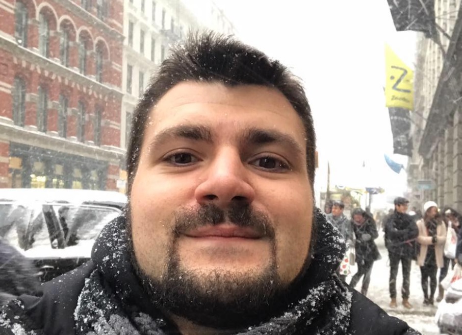 Trovato morto in casa lo chef Riccardo Zebro, mistero sulle cause del decesso