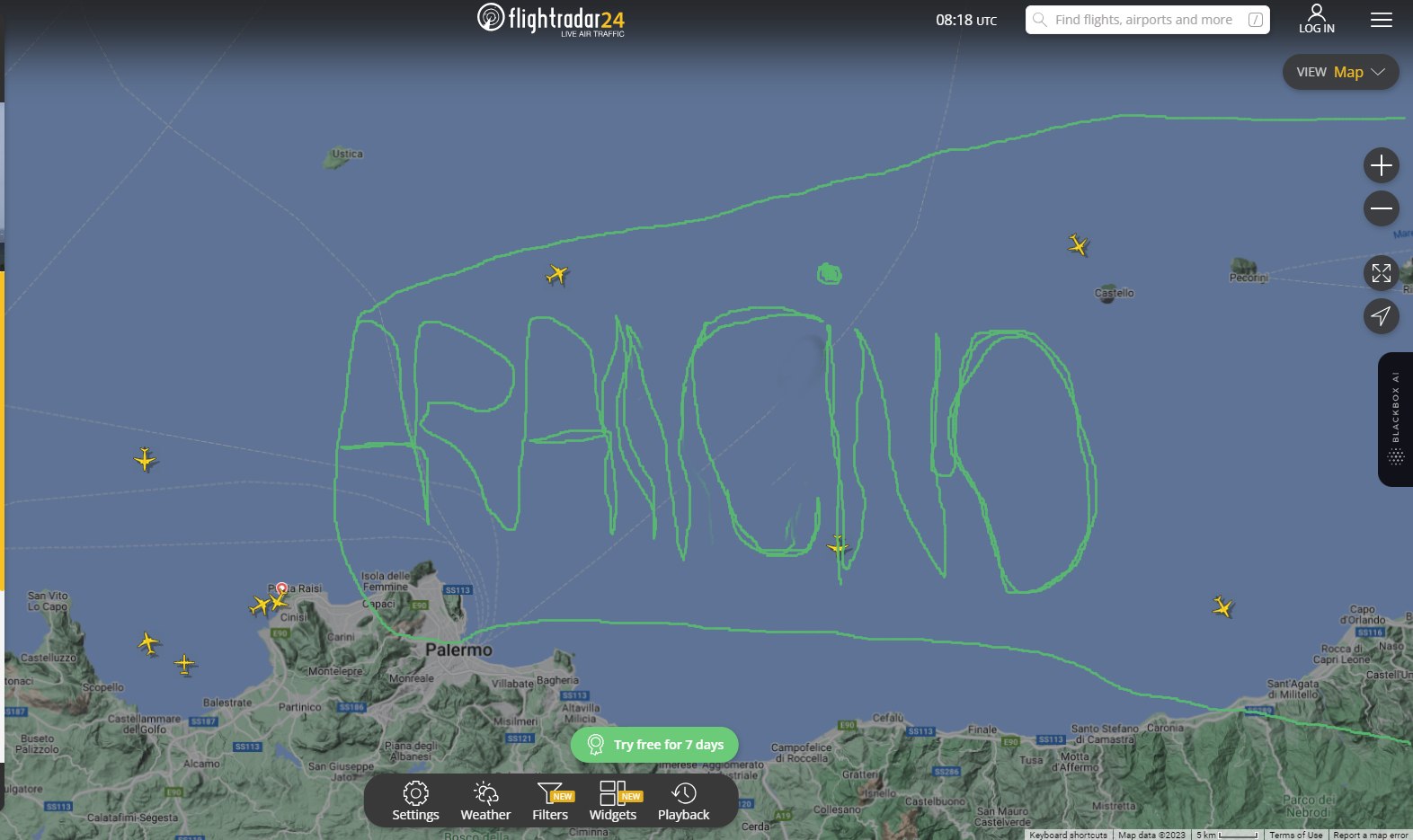 Da Barbie a Catania alla tenda di Peppa Pig, i meme più belli sull’incendio in aeroporto – FOTO