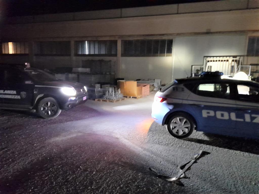 Camion sospetto in azienda nella notte di Ferragosto, sventato tentato furto