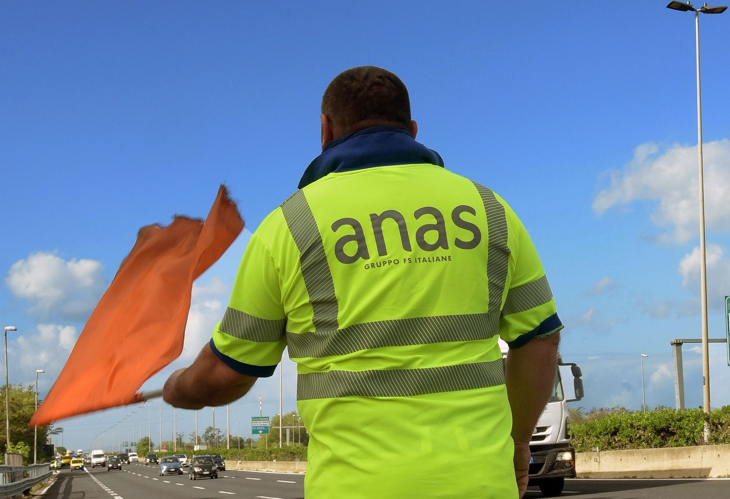 Esodo di Ferragosto, un “inferno” per raggiungere la Sicilia: 3 ore di attesa per imbarchi