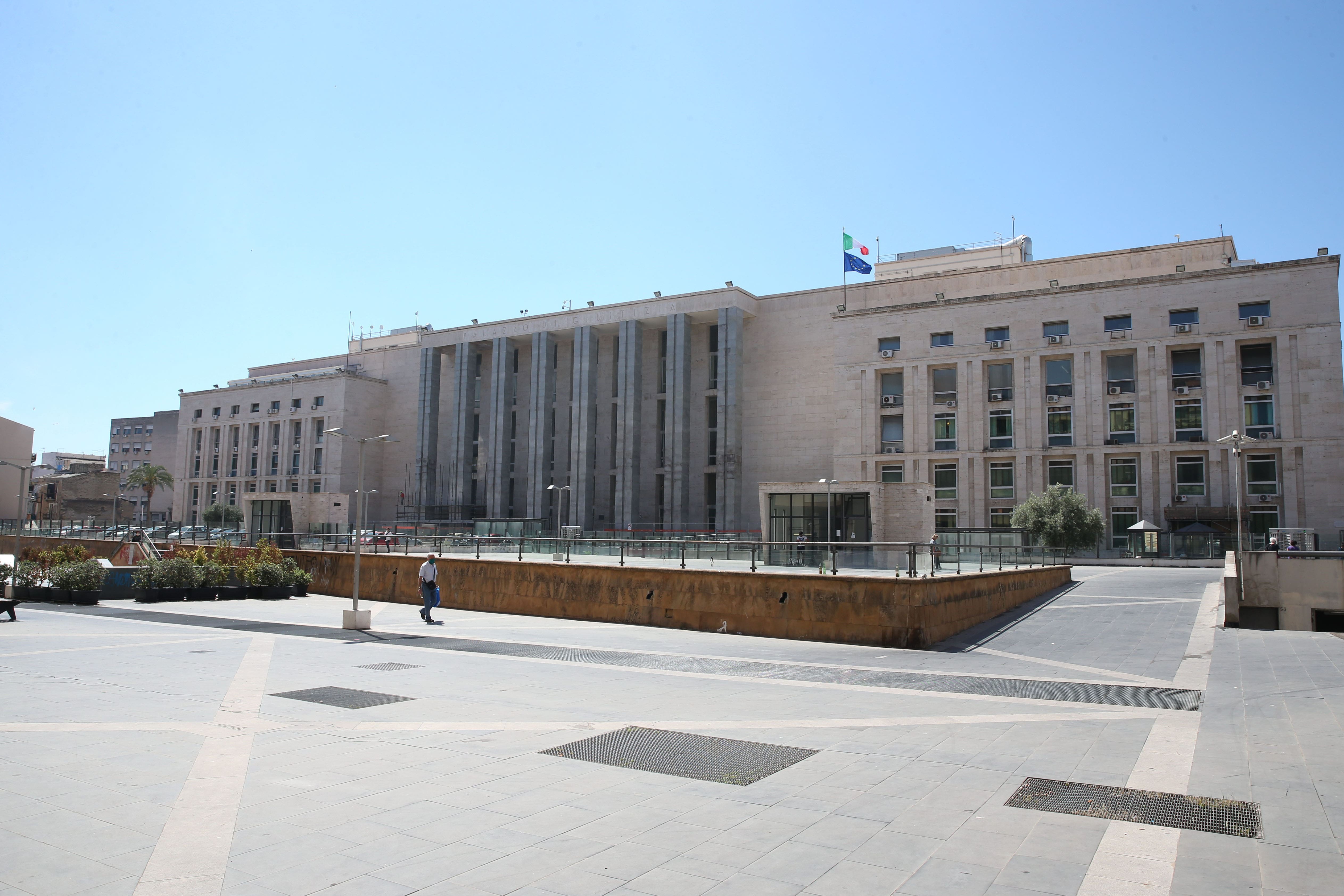 Covid, risarciti infermieri del Villa Sofia-Cervello non pagati all’hub