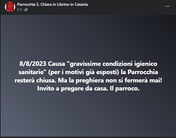 Catania, fogna nel sagrato: parrocchia sospende le funzioni per rischio igienico