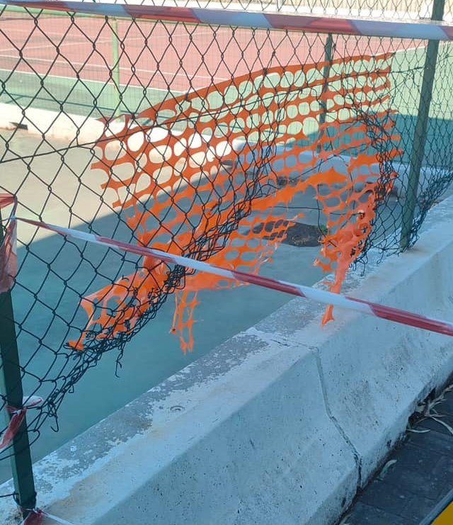 Messina, Villa Dante rinnovata e già vandalizzata. Il sindaco: “Città merita rispetto” – FOTO