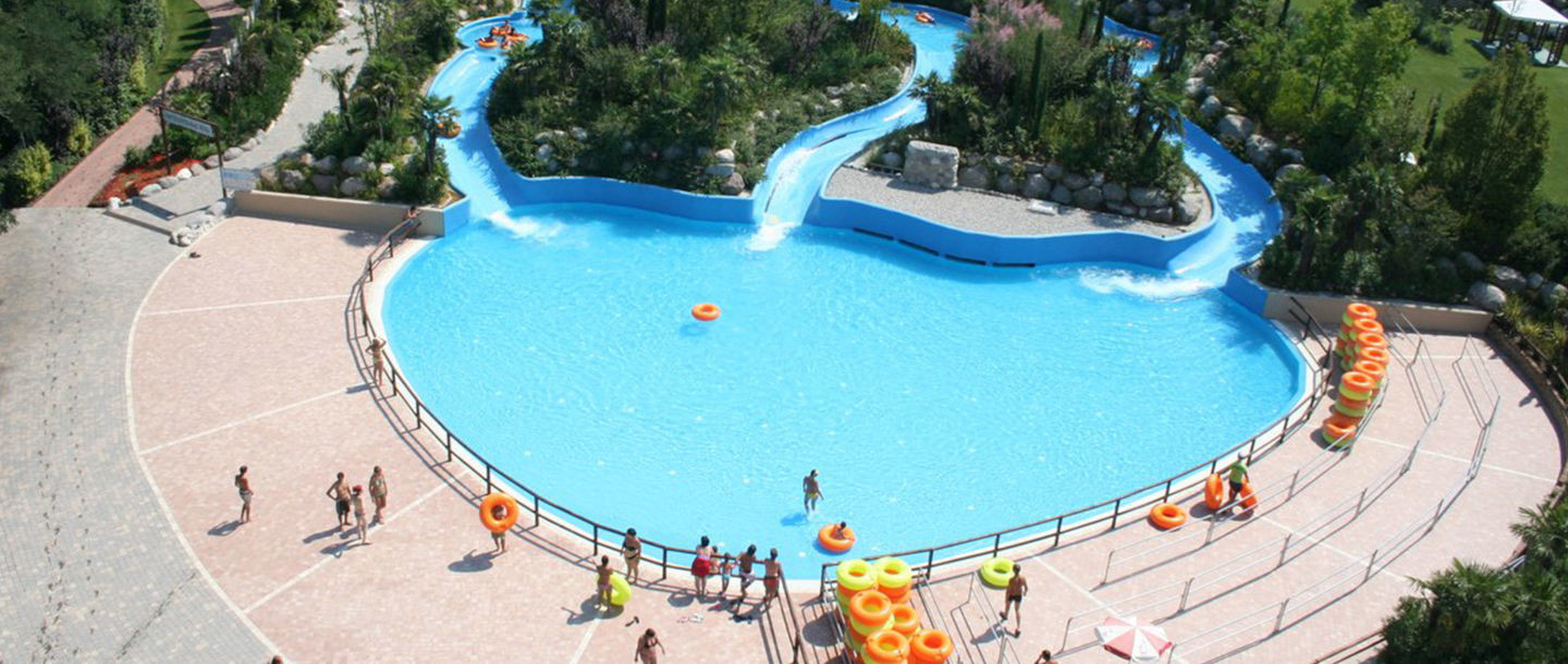 Avventura e divertimento, nei parchi tematici c’è tutta la bellezza dell’estate