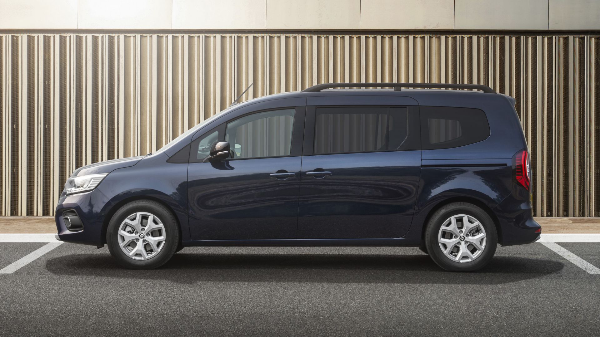 Renault presenta il suo “Grand Kangoo”