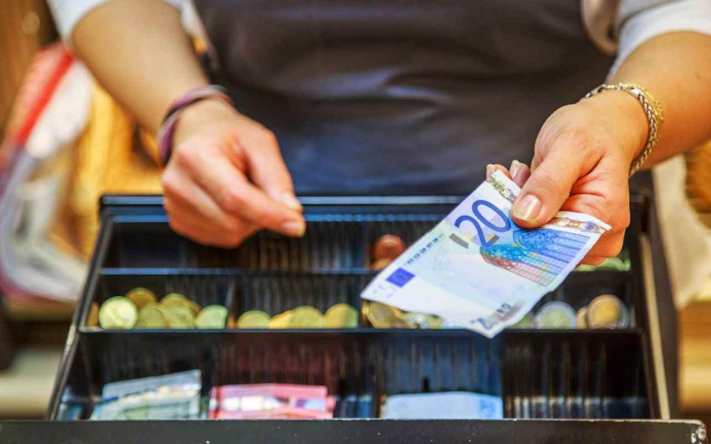 Sicilia, corsi abilitanti per commercianti