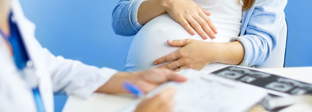 Quattordicesima in maternità: a chi spetta e a quanto ammonta l’importo