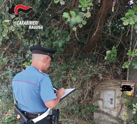 Manomette contatore per rubare energia elettrica, arrestato 34enne ad Acate