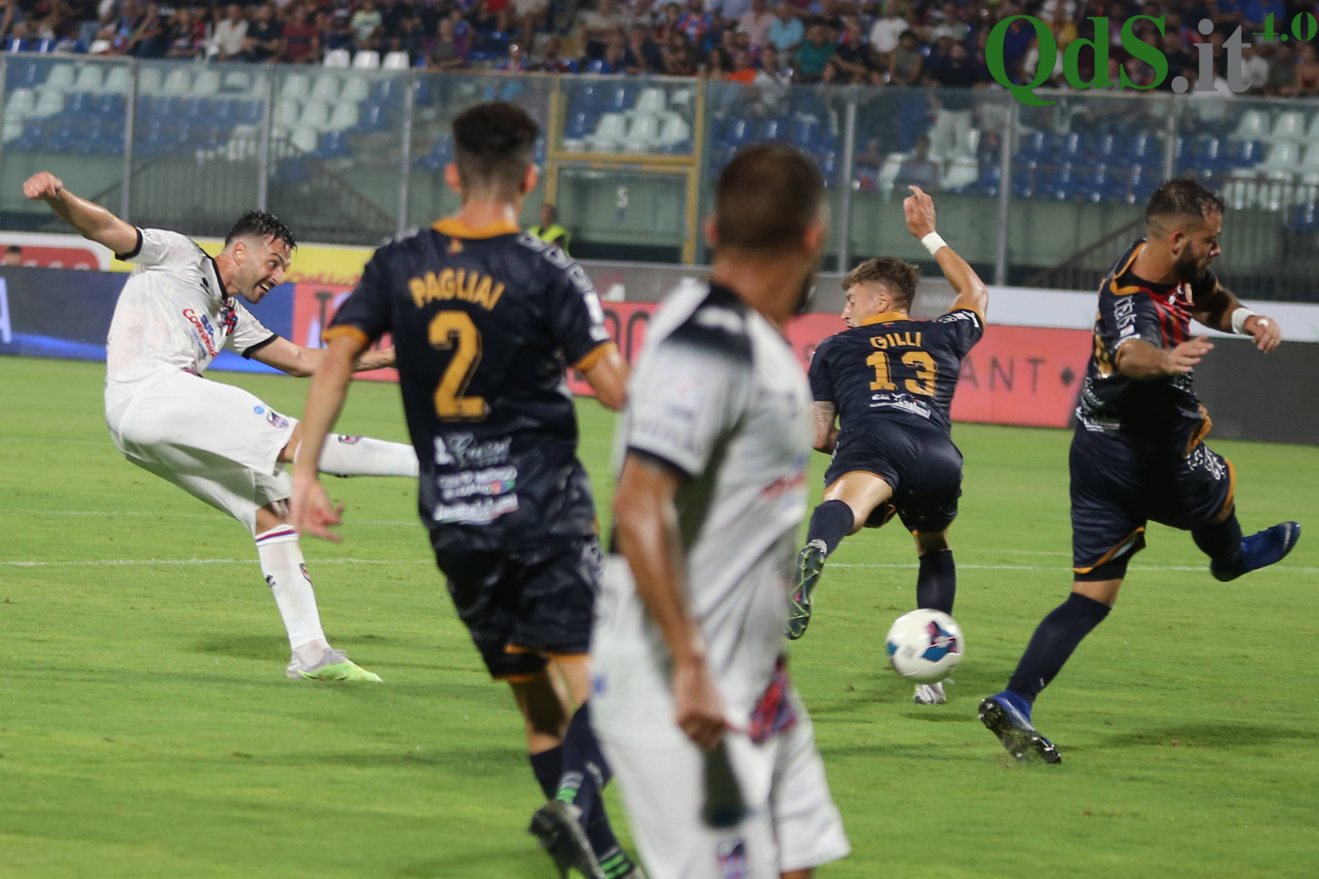 Catania-Picerno 2-0, etnei vincenti davanti a 17mila spettatori: le immagini più belle del match – FOTO Catania-Picerno 2-0, etnei vincenti davanti a 17mila spettatori: le immagini più belle del match – FOTO