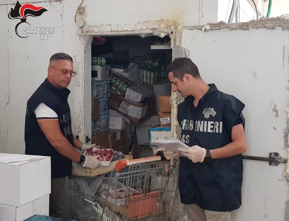 Controlli del NAS in Sicilia occidentale, gravi violazioni: scattano multe e sequestri Controlli del NAS in Sicilia occidentale, gravi violazioni: scattano multe e sequestri