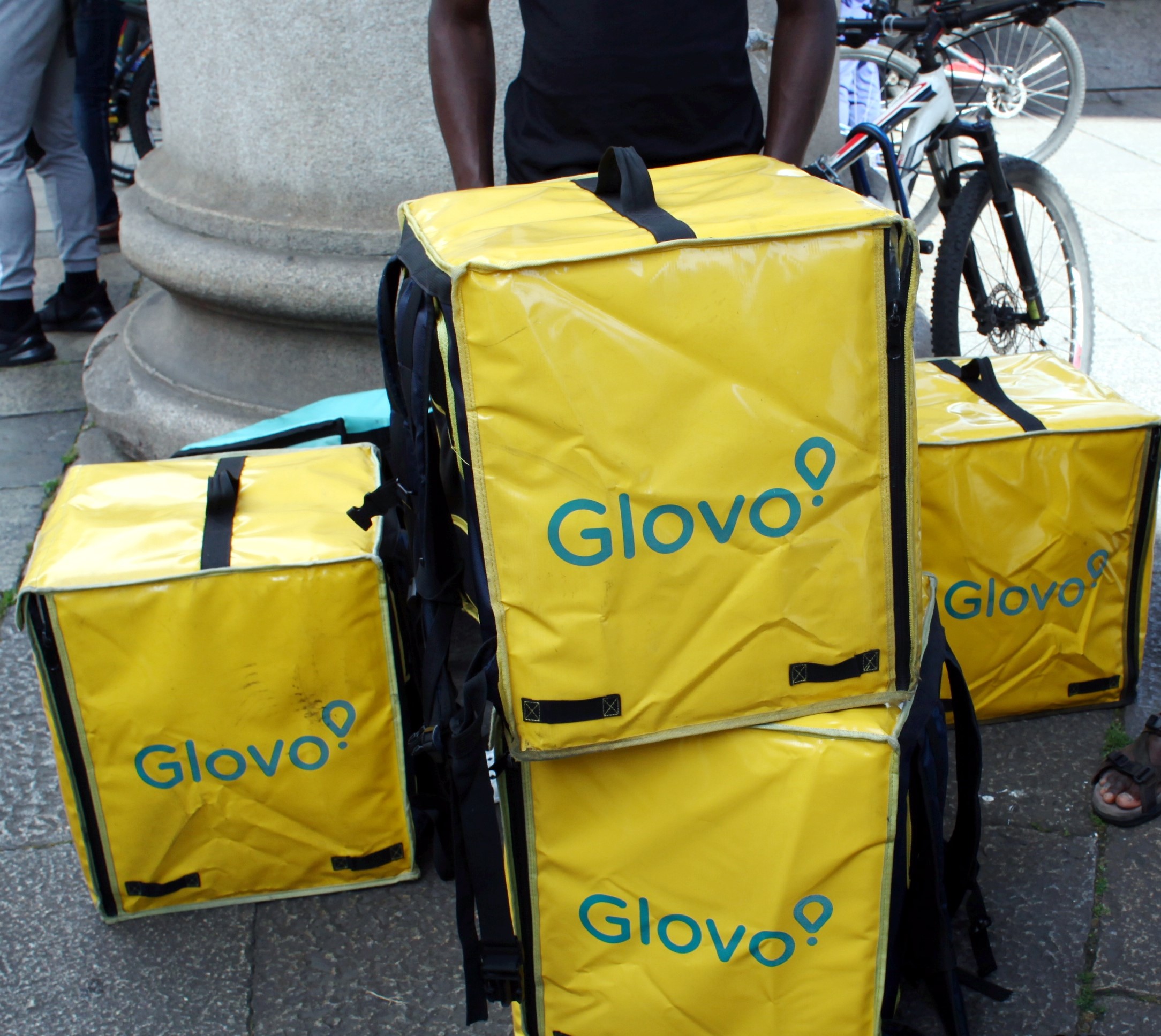 Niente rider per le consegne a Palermo e Catania, iniziato lo sciopero ad oltranza: disagi e proteste