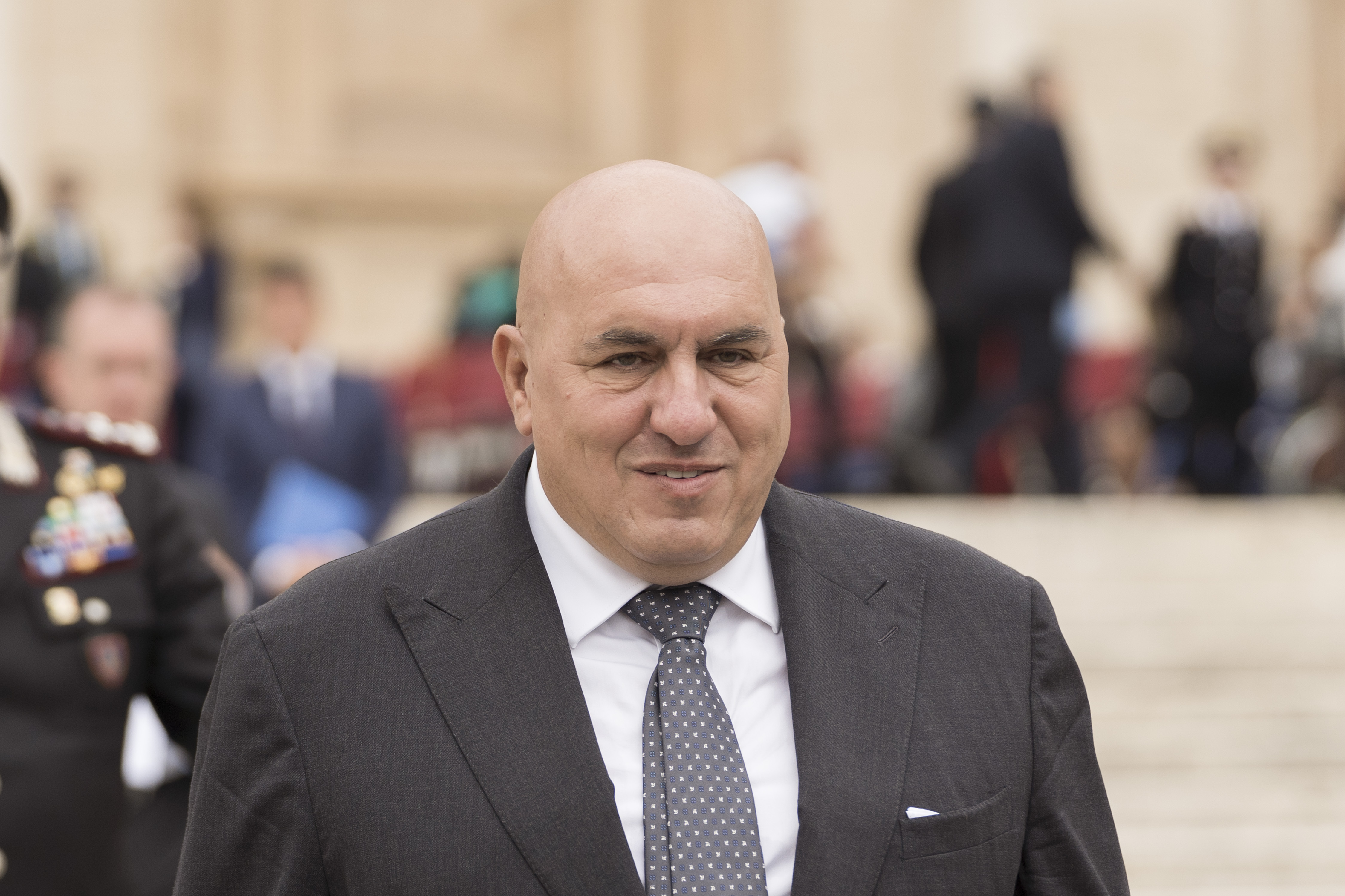 Emergenza migranti, Crosetto: “Grave che Berlino paghi le ong, non aiuta paese amico”