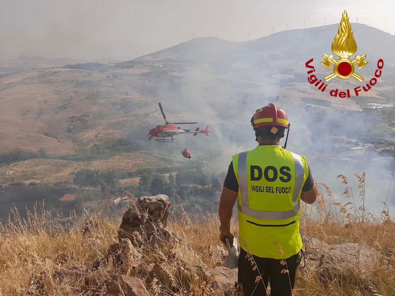 Incendi a Palermo: 40 gli interventi dei vigili del fuoco