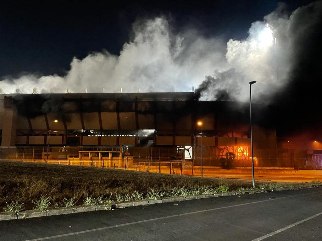 Incendio stadio “Iacovone”, Brindisi-Catania verso il rinvio. A rischio anche Taranto-Messina?