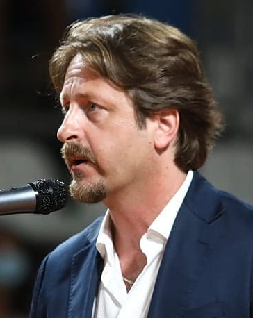 Caro voli: la politica esce di scena, anzi no. Ancora “nuvole” nei cieli di Sicilia e Sardegna