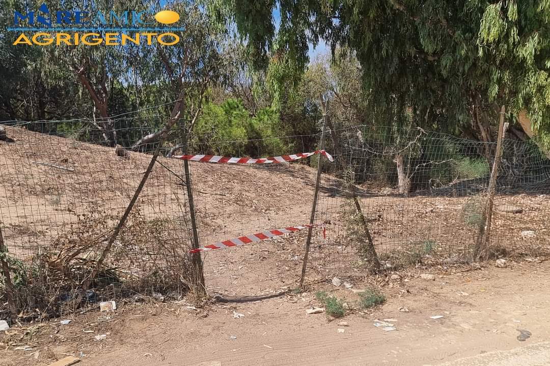 Agrigento, Mareamico: “Invece di vigilare sui rifiuti Regione chiude accesso mare Maddaluso”