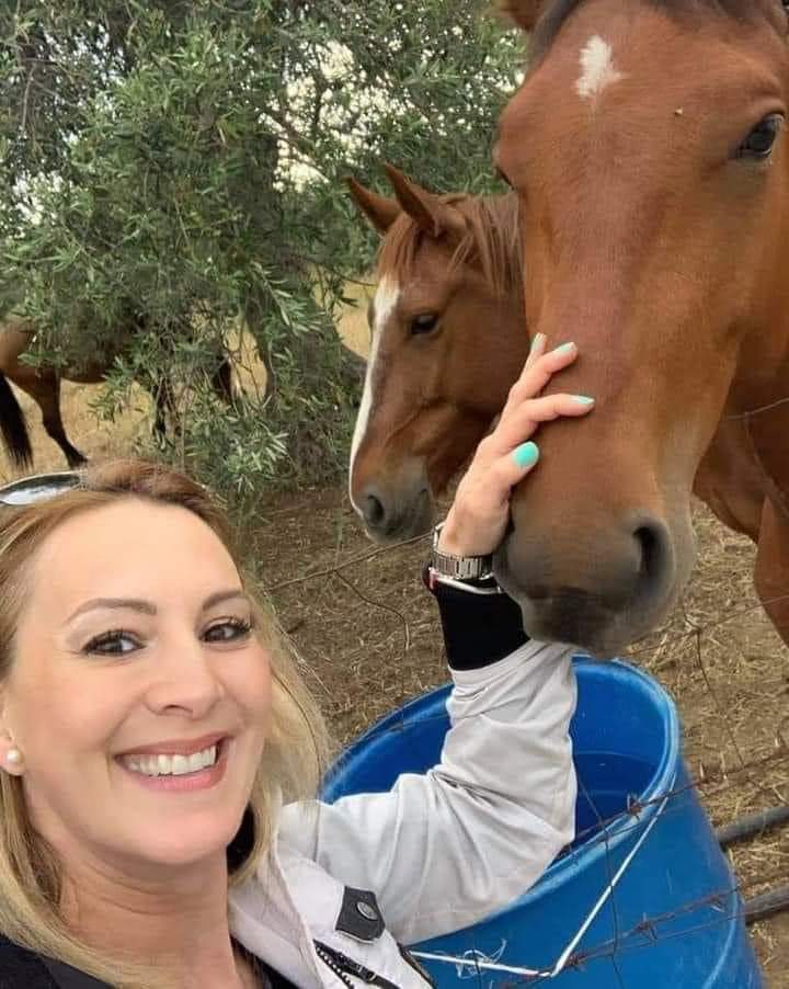 Morta Scilla la puledra salvata da Maria David, la vittima degli incendi di Cefalù