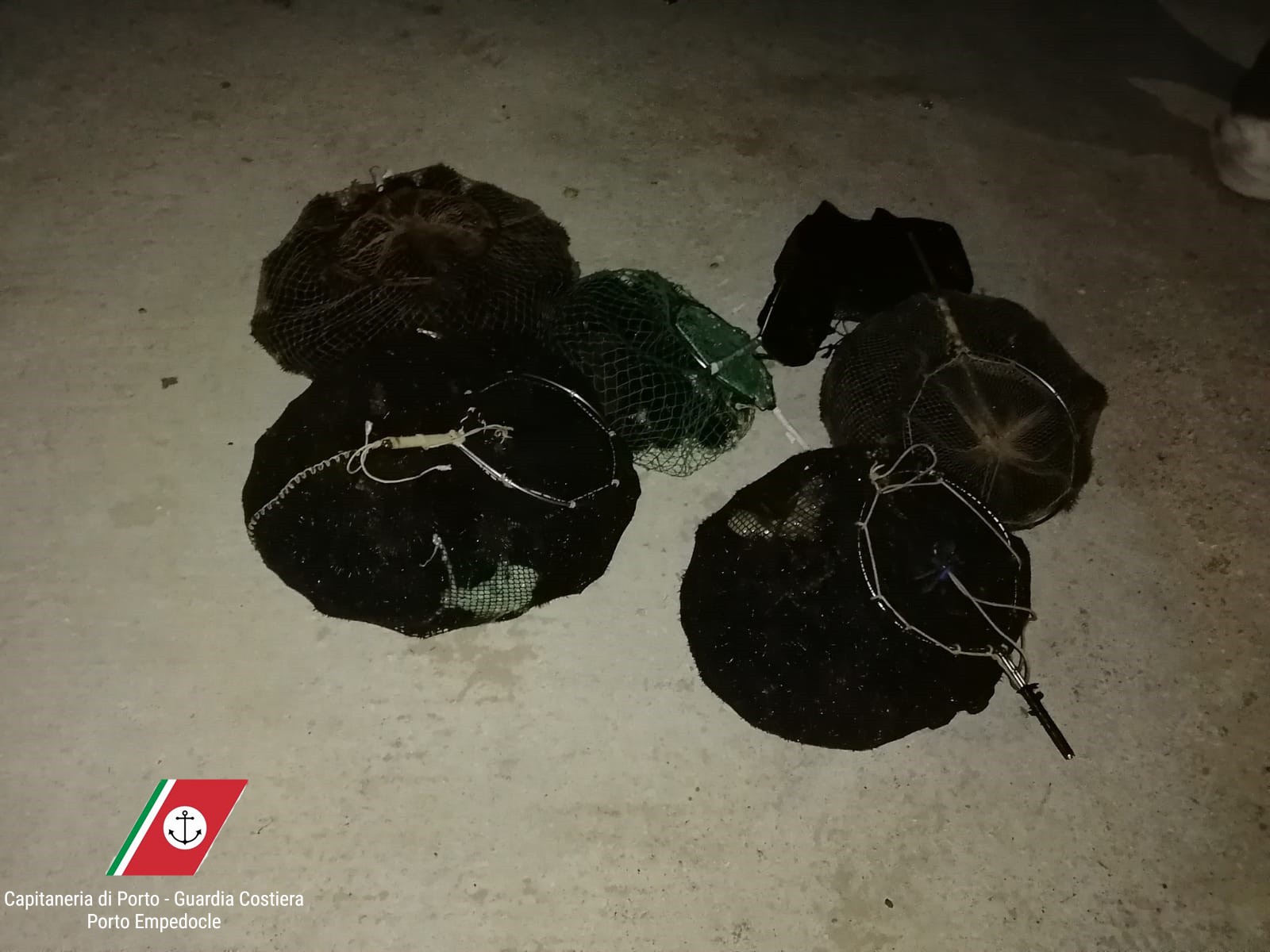 Pesca di frodo, sequestrati 100 kg di ricci a Sciacca