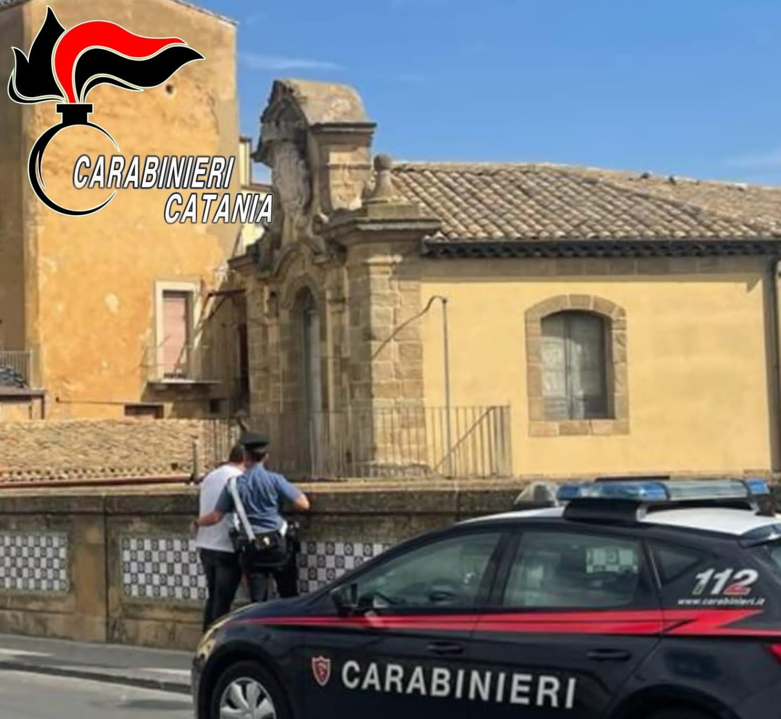 “Addio”, le grida e la voglia di farla finita: 41enne salvato dai carabinieri nel Catanese