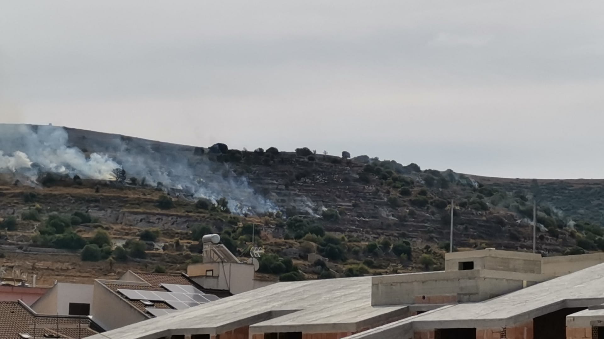 Paura nel Ragusano: domato incendio a Comiso
