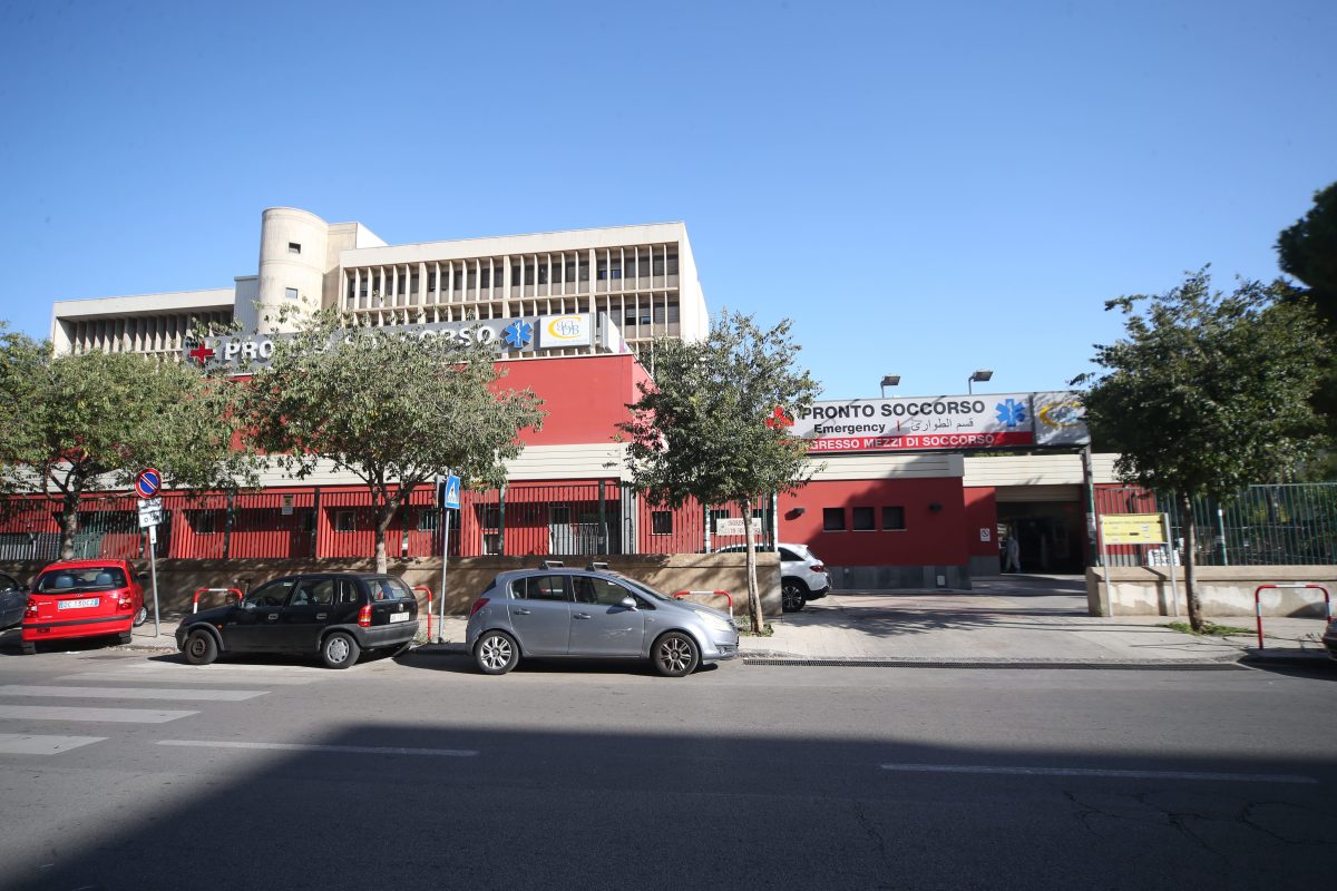 Brutale pestaggio per due coniugi da parte di una baby gang a Palermo Brutale pestaggio per due coniugi da parte di una baby gang a Palermo