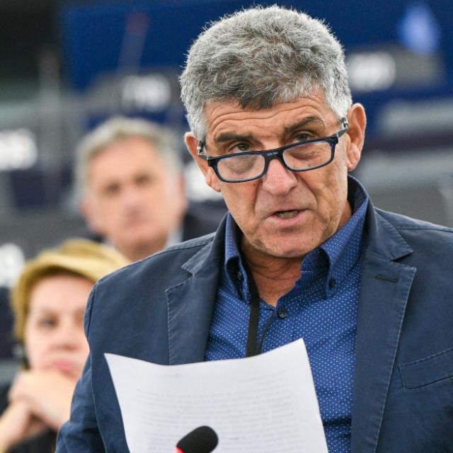 Nel caos di Lampedusa c’è la fine dell’umanità, in fumo le vane promesse dell’Ue