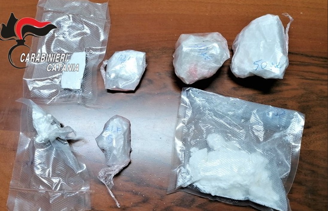 Inseguimento sulla Catania – Gela, scatta l’arresto per un 26enne