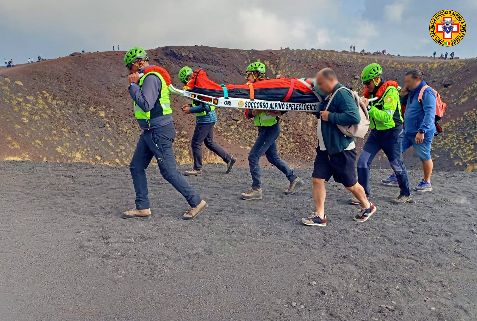 Etna, soccorsa turista rumena con trauma a una caviglia