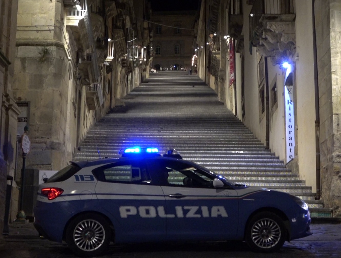 Caltagirone, controlli degli agenti nella movida