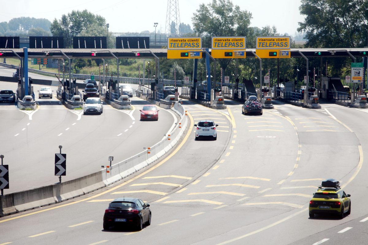 Arrivano i nuovi tutor sulle autostrade, dove sono e multe salatissime fino a 3300 euro