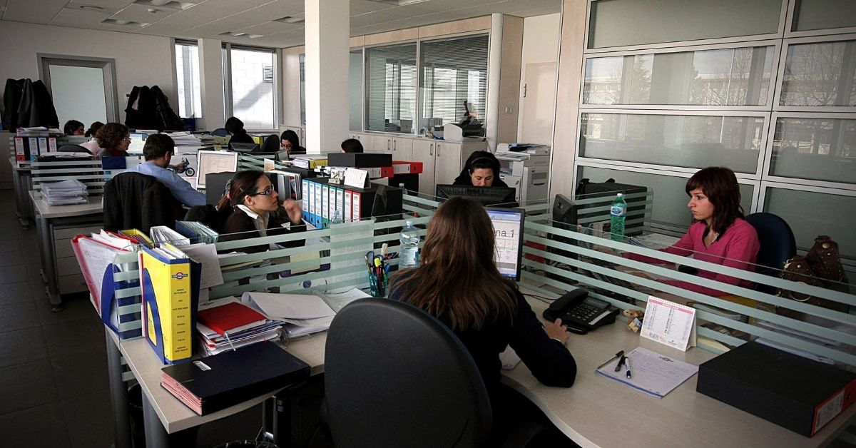 Comuni siciliani stracolmi di dipendenti, ma la qualità scarseggia nonostante la quantità