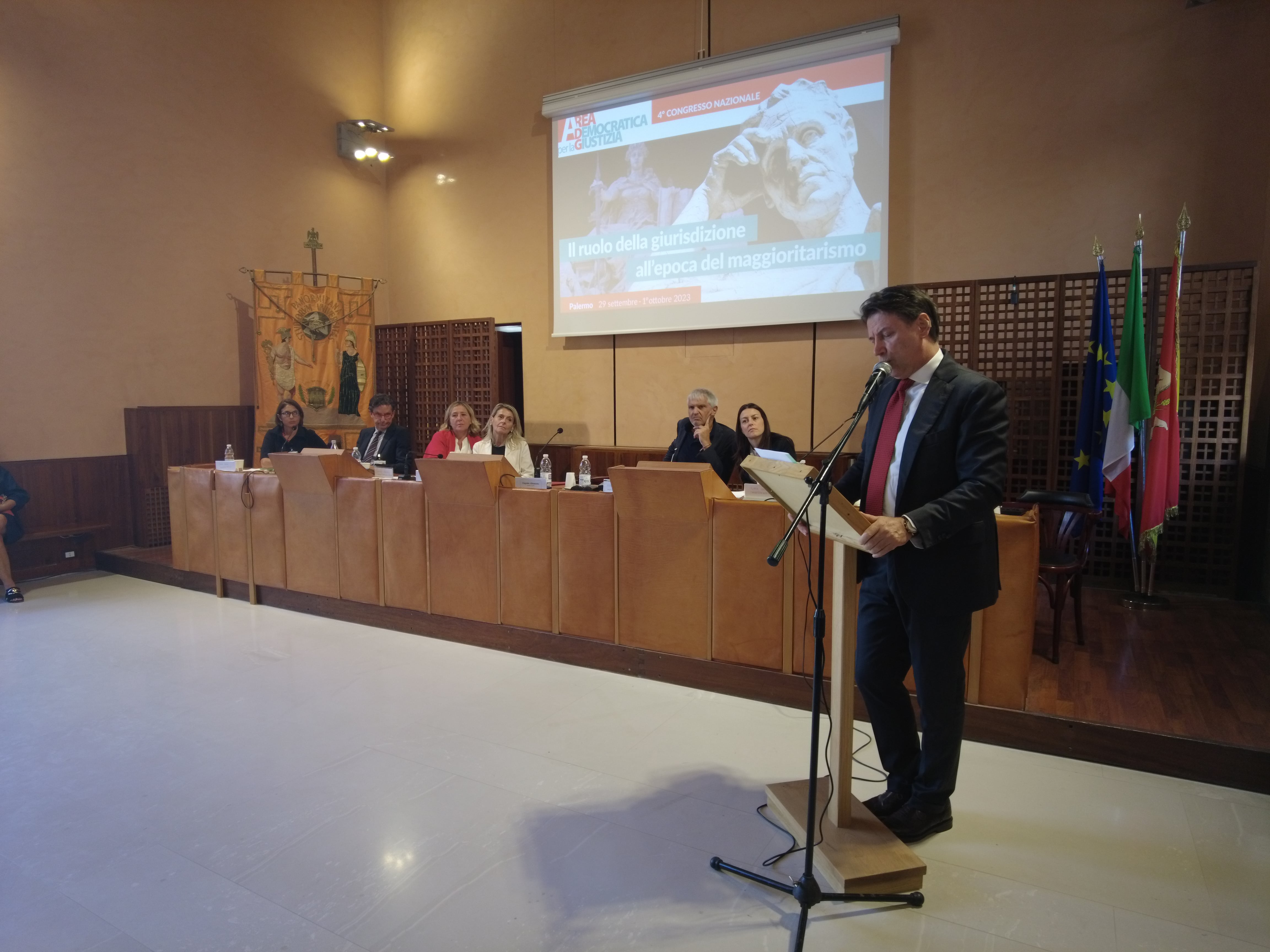 Il Congresso per la Giustizia a Palermo, da Nordio all’ex premier Conte: il servizio