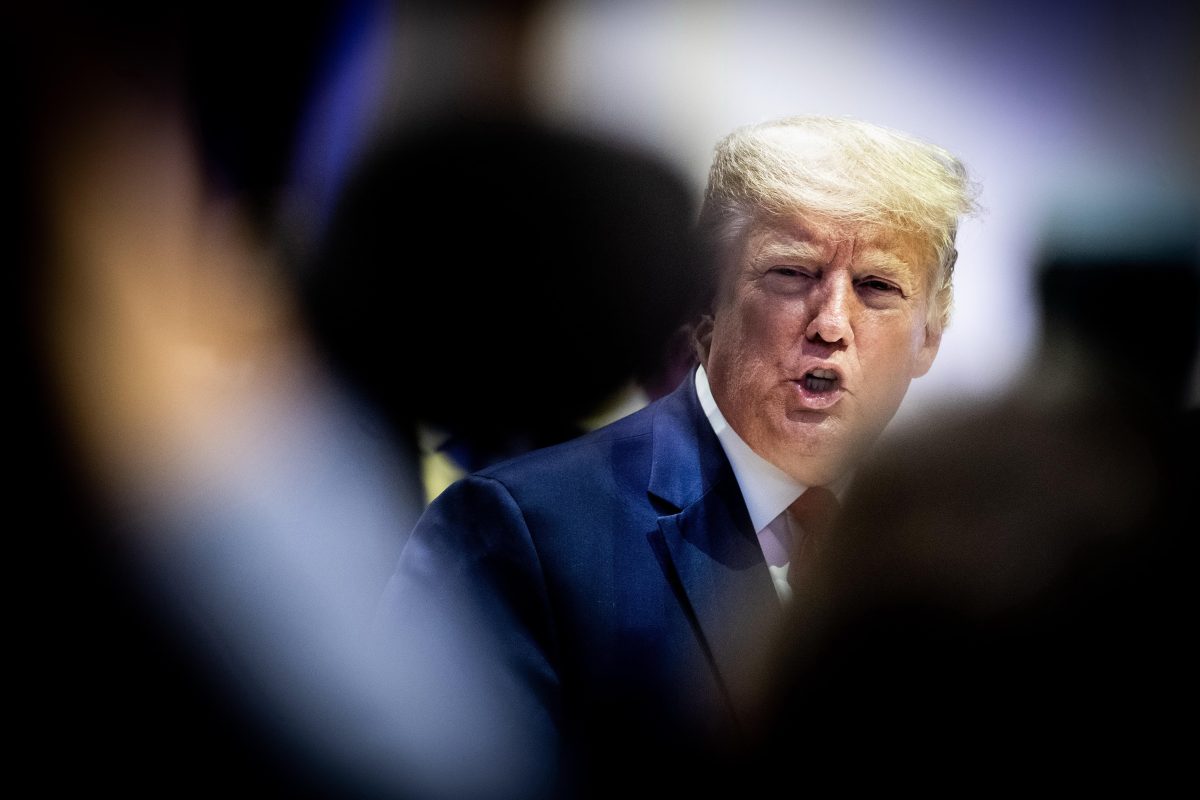 Ancora guai per Donald Trump, rivelò informazioni top secret Ancora guai per Donald Trump, rivelò informazioni top secret