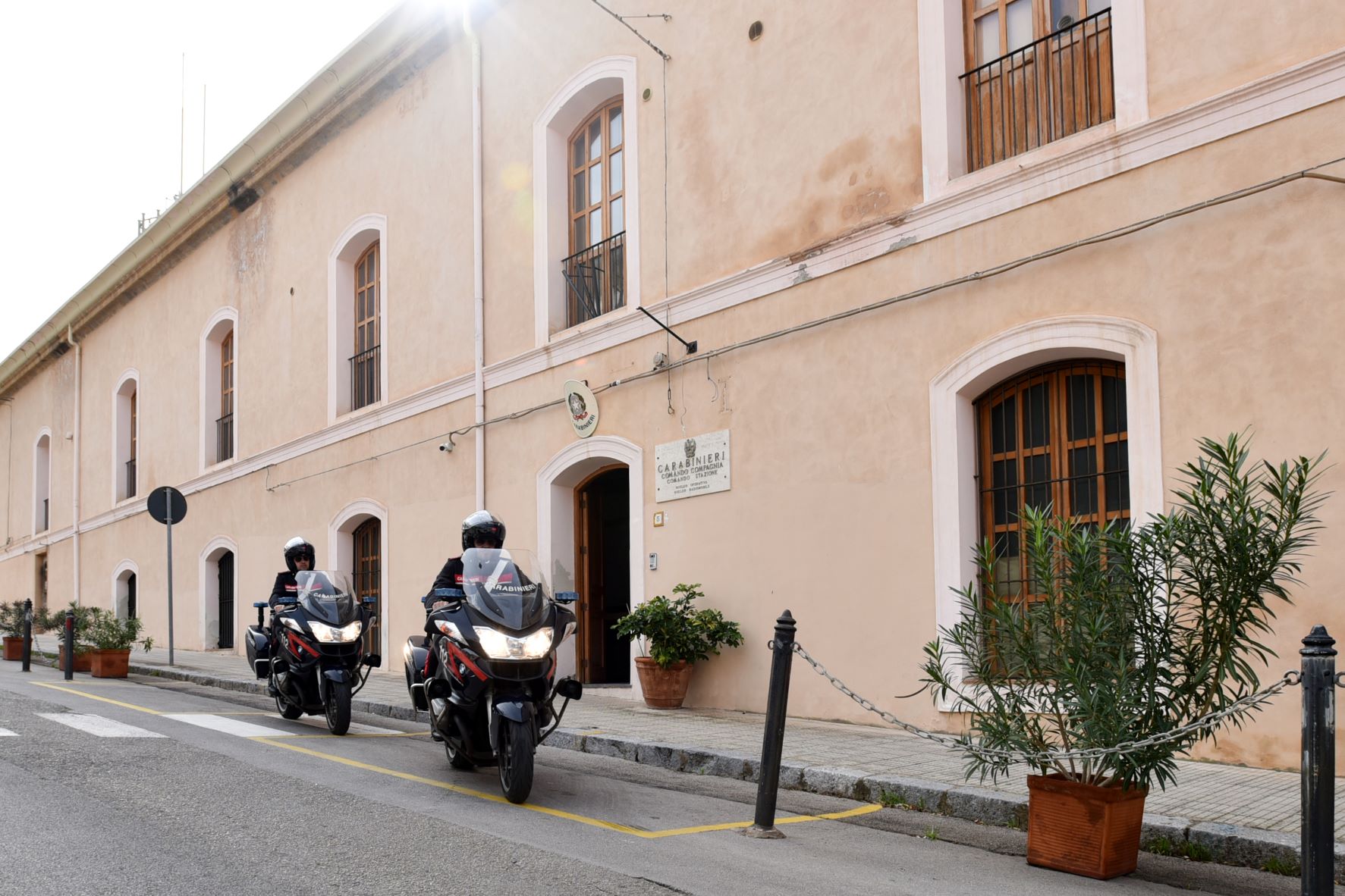 Associazione mafiosa ed estorsione: arrestata una donna nel Palermitano