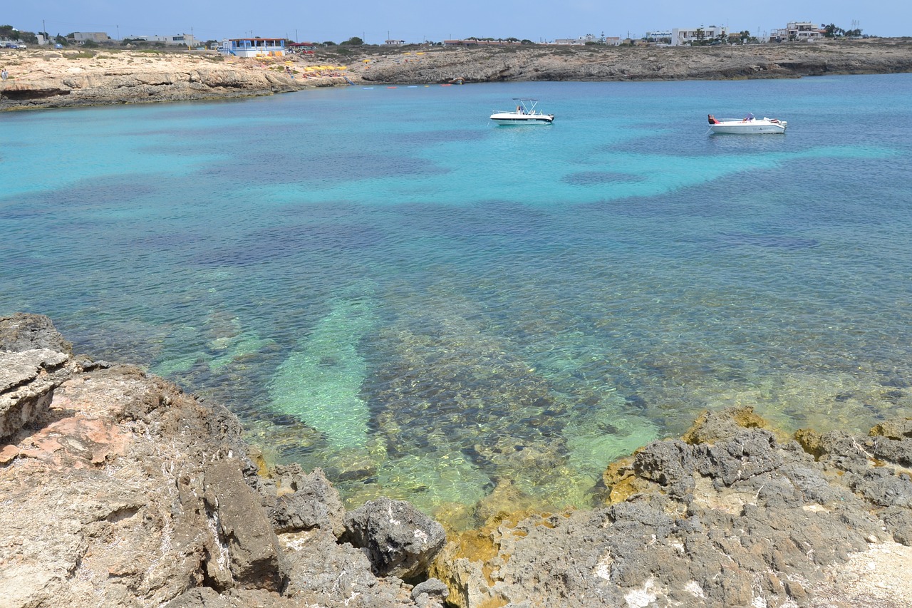 Mare di Lampedusa - Foto di MJ TF da Pixabay