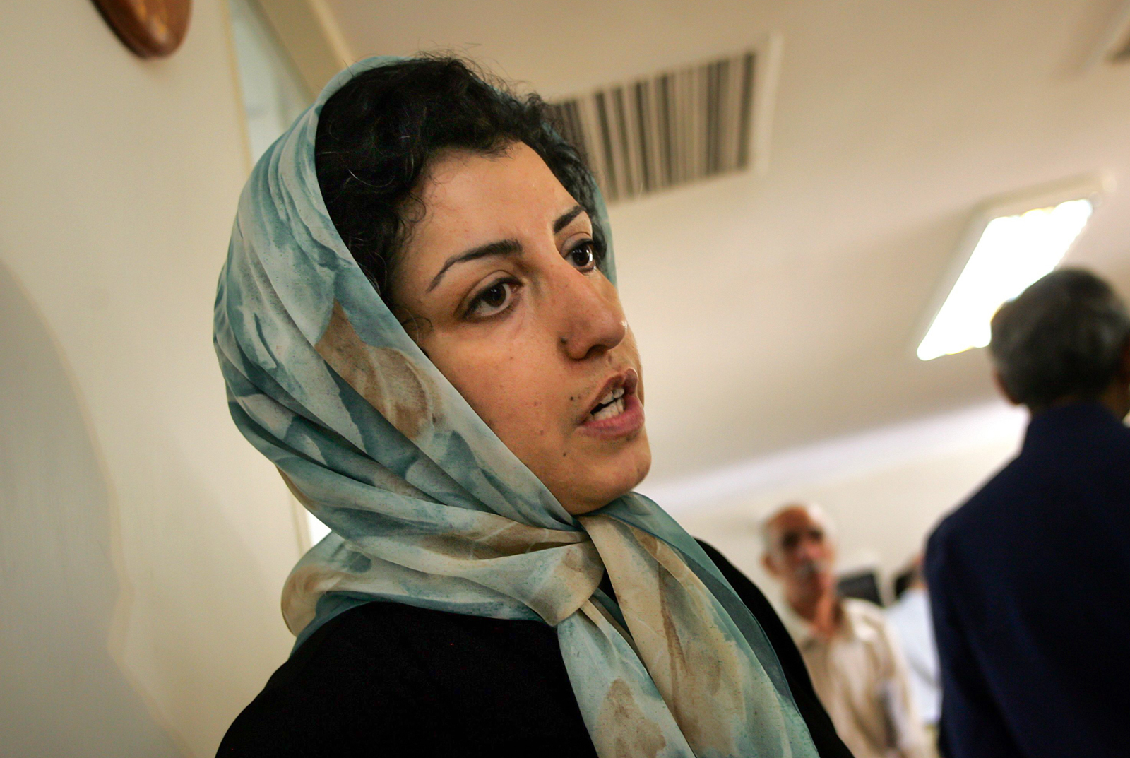 Narges Mohammadi, la coraggiosa lotta per i diritti delle donne iraniane