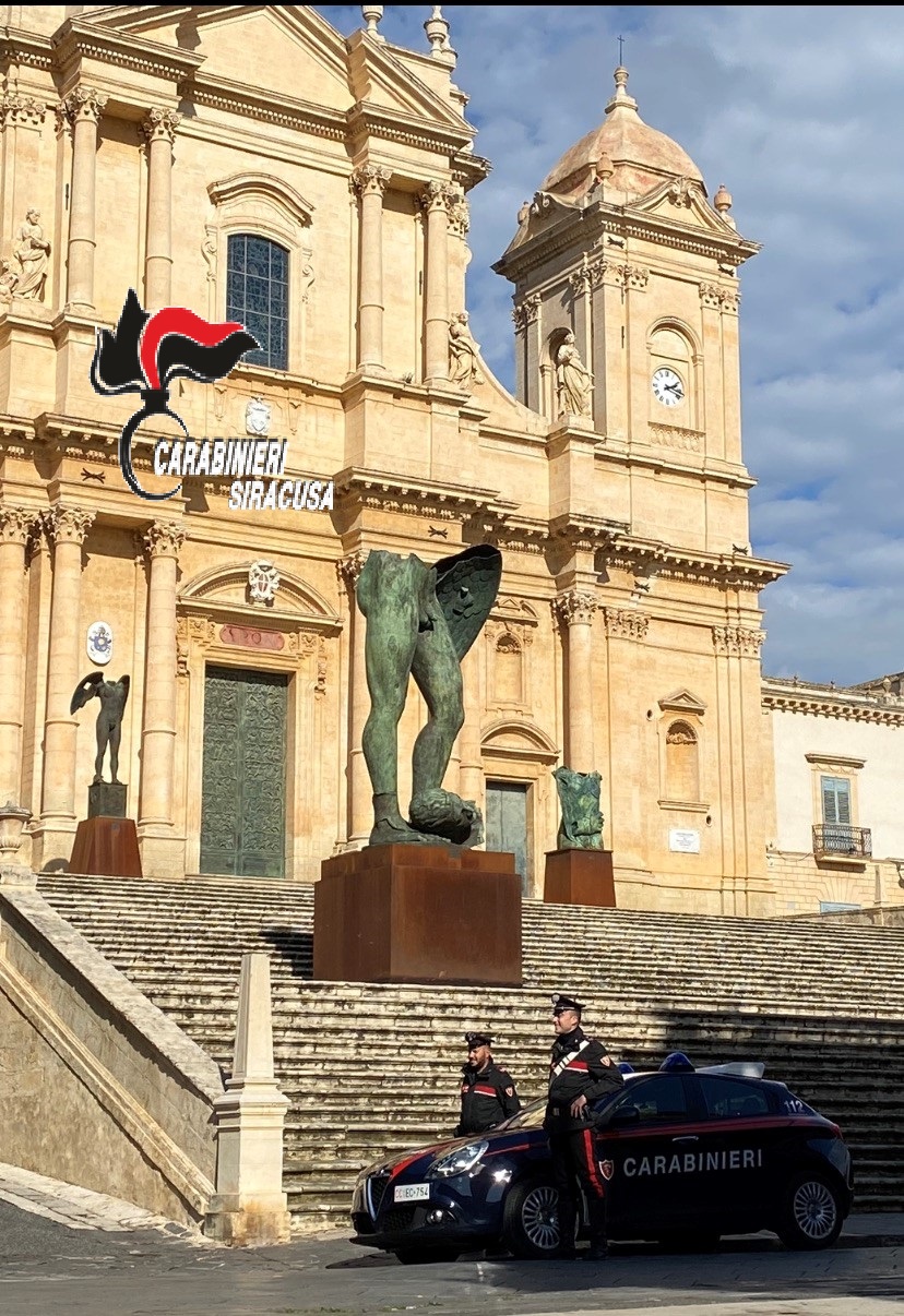 Noto, truffa dello specchietto: arrestato un 26enne