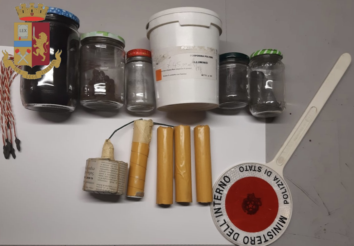 Ordigni esplosivi pericolosi e “laboratorio” della droga in casa, un arresto a Picanello