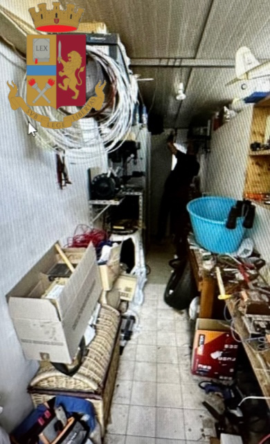 Ordigni esplosivi e droga a Picanello - Catania, arresto - ps