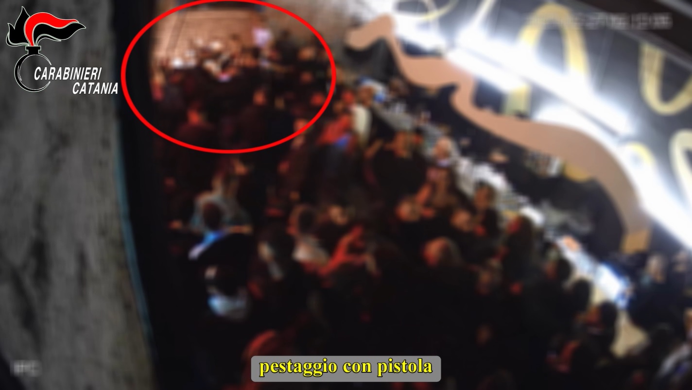 Estorsioni e violenze all’Ecs Dogana, come agiva la “gang” vicina ai Santapaola: i NOMI degli arrestati