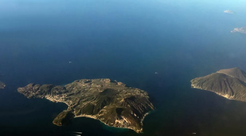 Federalberghi Isole di Sicilia: “Collegamenti marittimi inadeguati”