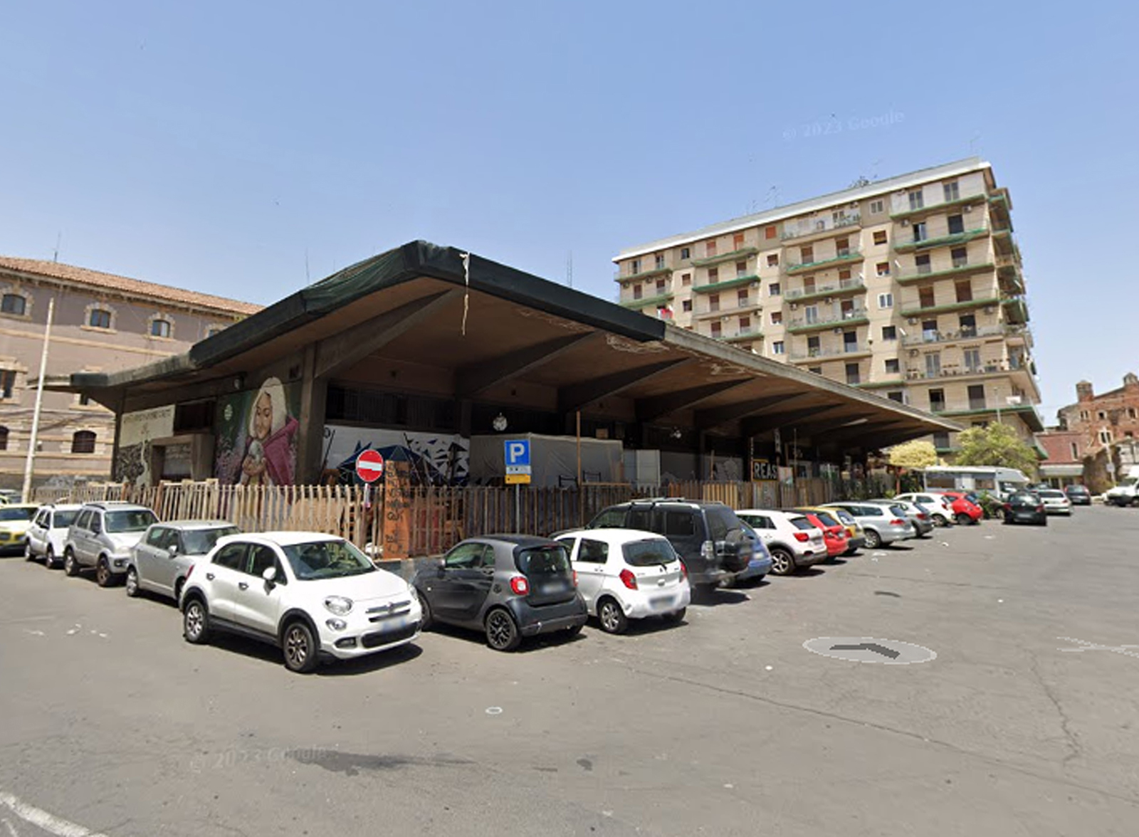 Parcheggio e parco verde in piazza Lupo: rebus sui fondi, ma il Comune va avanti