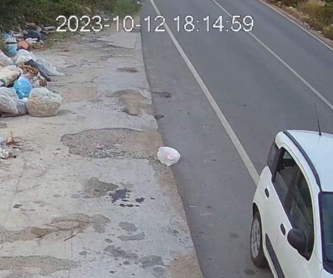 Siracusa, installate telecamere contro furbetti dei rifiuti