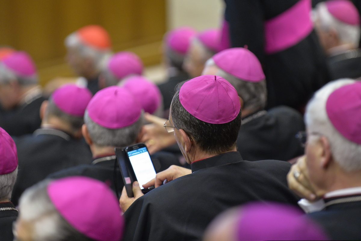 Sinodo dei vescovi, fra i temi affrontati: ruolo donne nella Chiesa e abusi