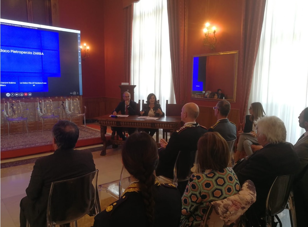 Sensibilizzazione in tema di violenza sulle donne a Enna