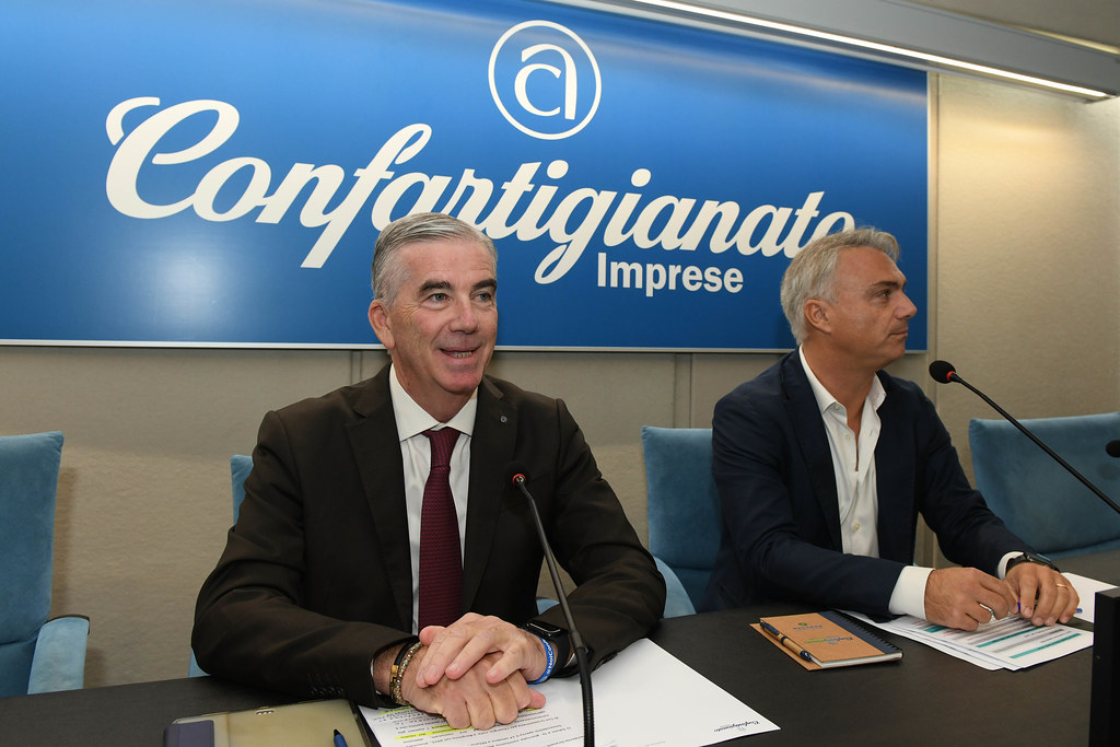 Pressione fiscale, 488 euro in più rispetto a media Ue