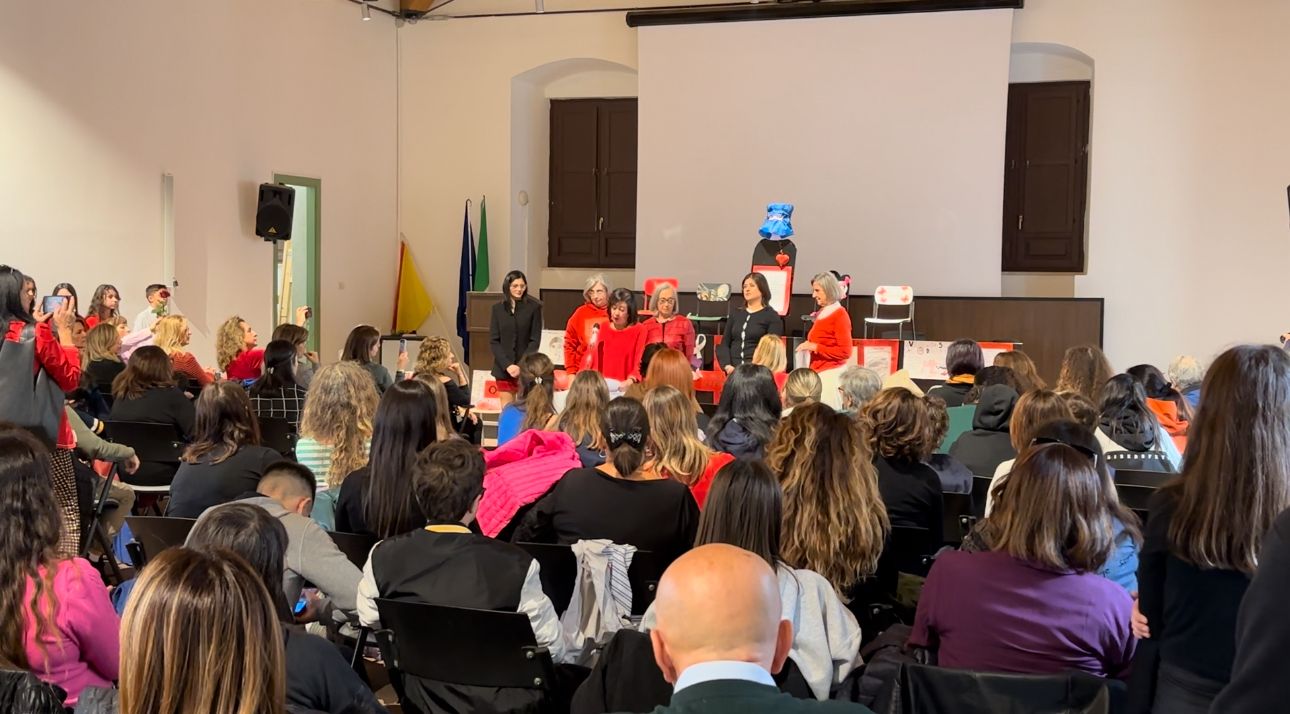 Galleria foto '“Alzati e reagisci”: a Palazzo della Cultura piccoli e grandi dicono no alla violenza sulle donne' - foto 4